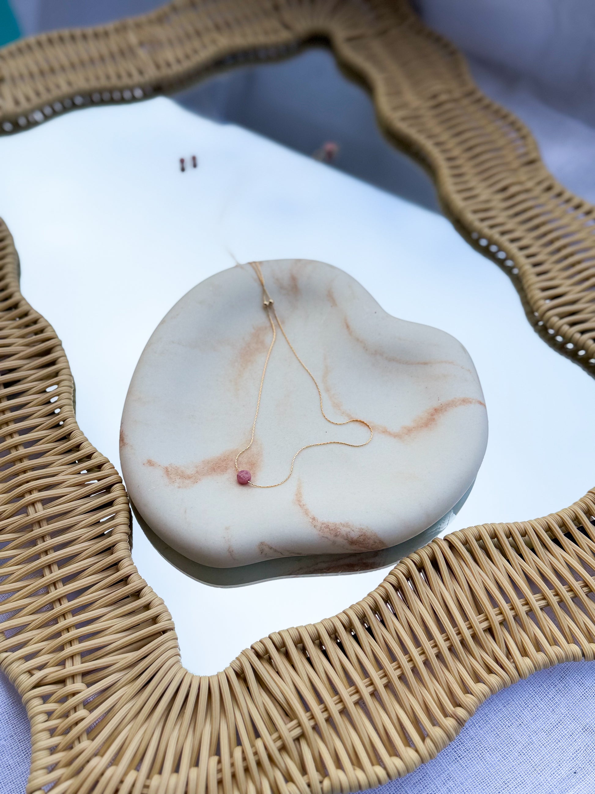 Fil d’Or   Rhodonite Necklace